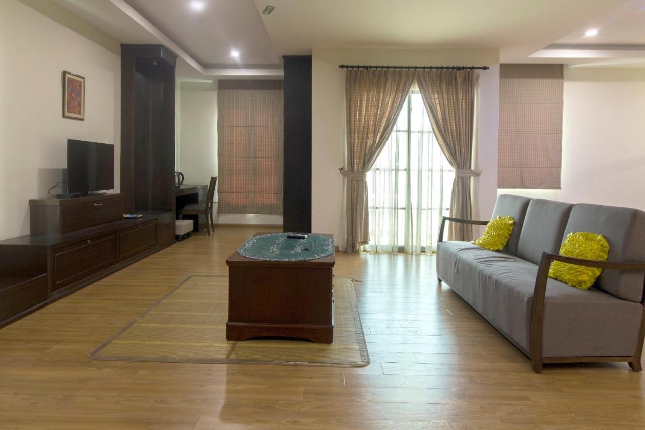 Capital O 90653 Maxwell Inn Boutique Hotel Taiping Ngoại thất bức ảnh
