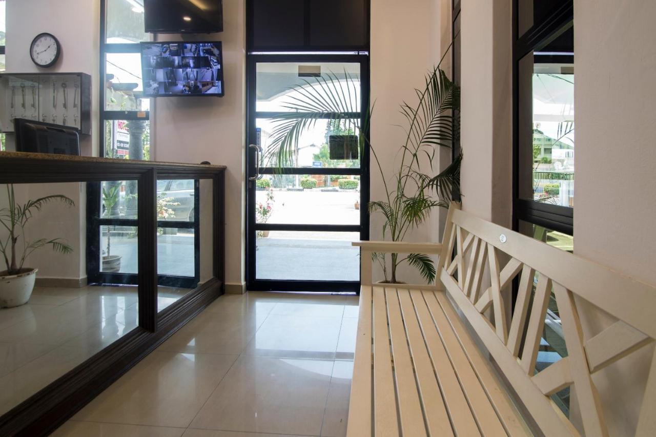Capital O 90653 Maxwell Inn Boutique Hotel Taiping Ngoại thất bức ảnh